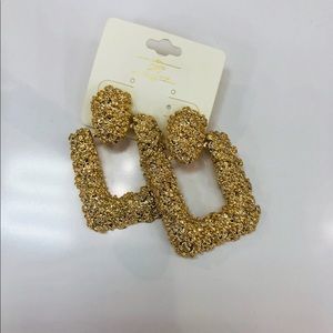 Gold hanging earrings